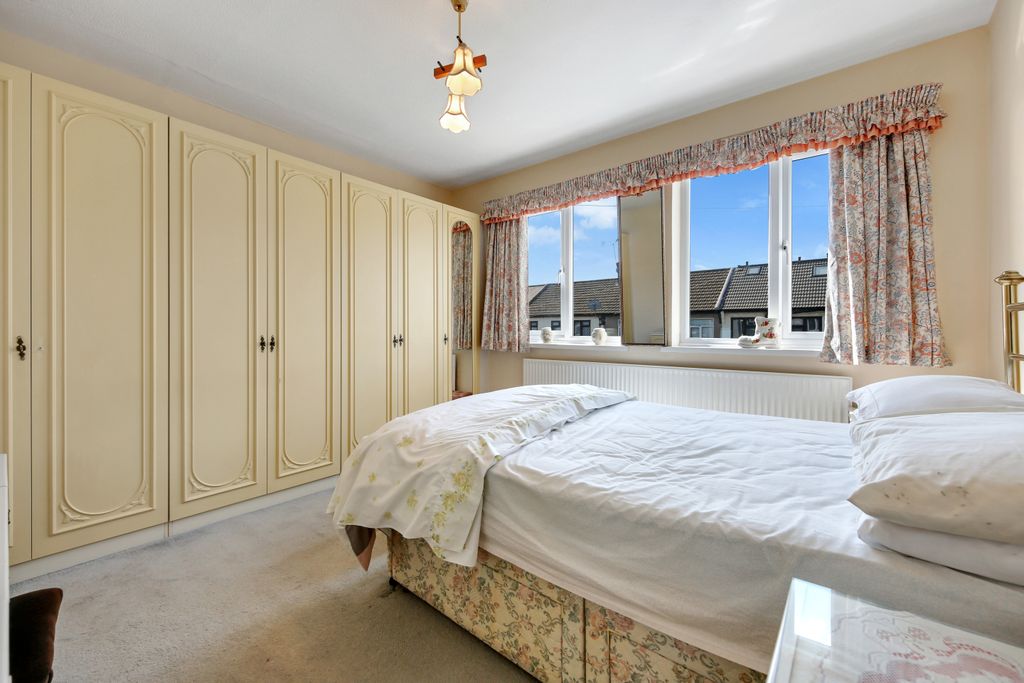 Property photo 2 of 24