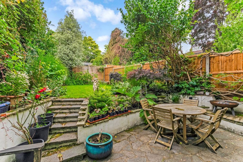 Property photo 2 of 17 Picture No. 05