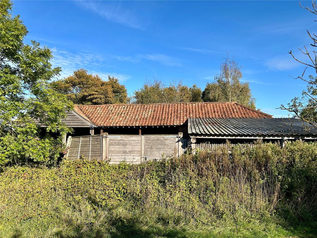 Property photo 1 of 11 Front