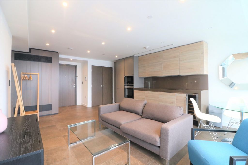 Property photo 1 of 12 Internal (Main)
