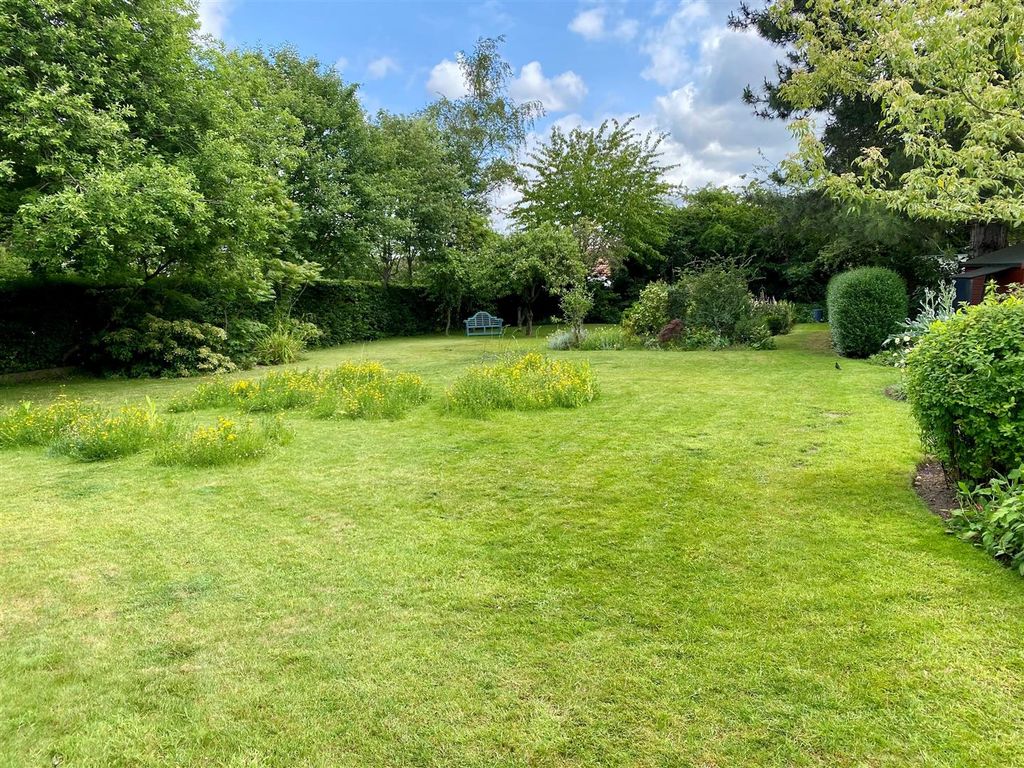 Property photo 2 of 5 Land