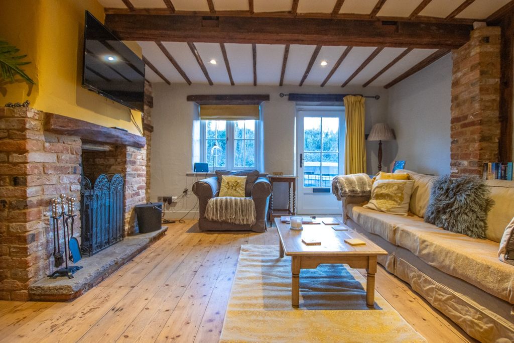Property photo 3 of 25 3758236