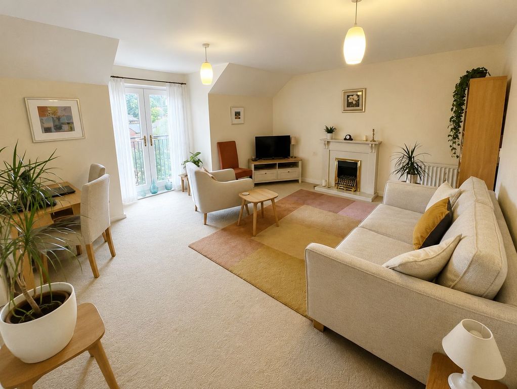 Property photo 2 of 17