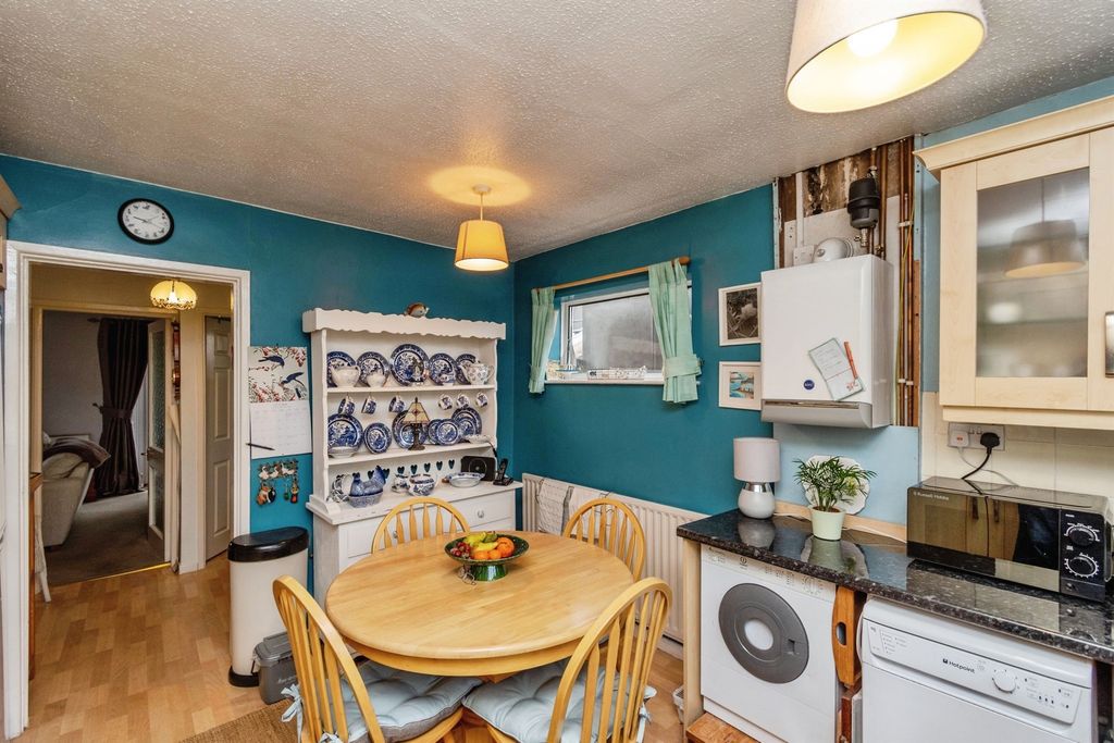 Property photo 3 of 29