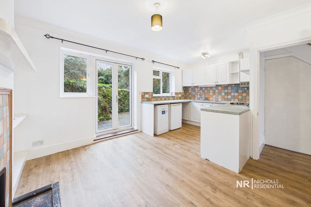 Property photo 2 of 15 Dining Area