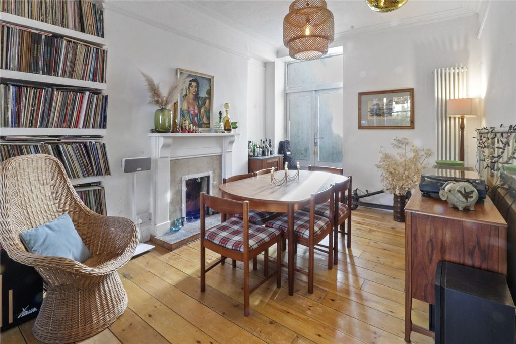 Property photo 3 of 25 3 - Picture No. 26