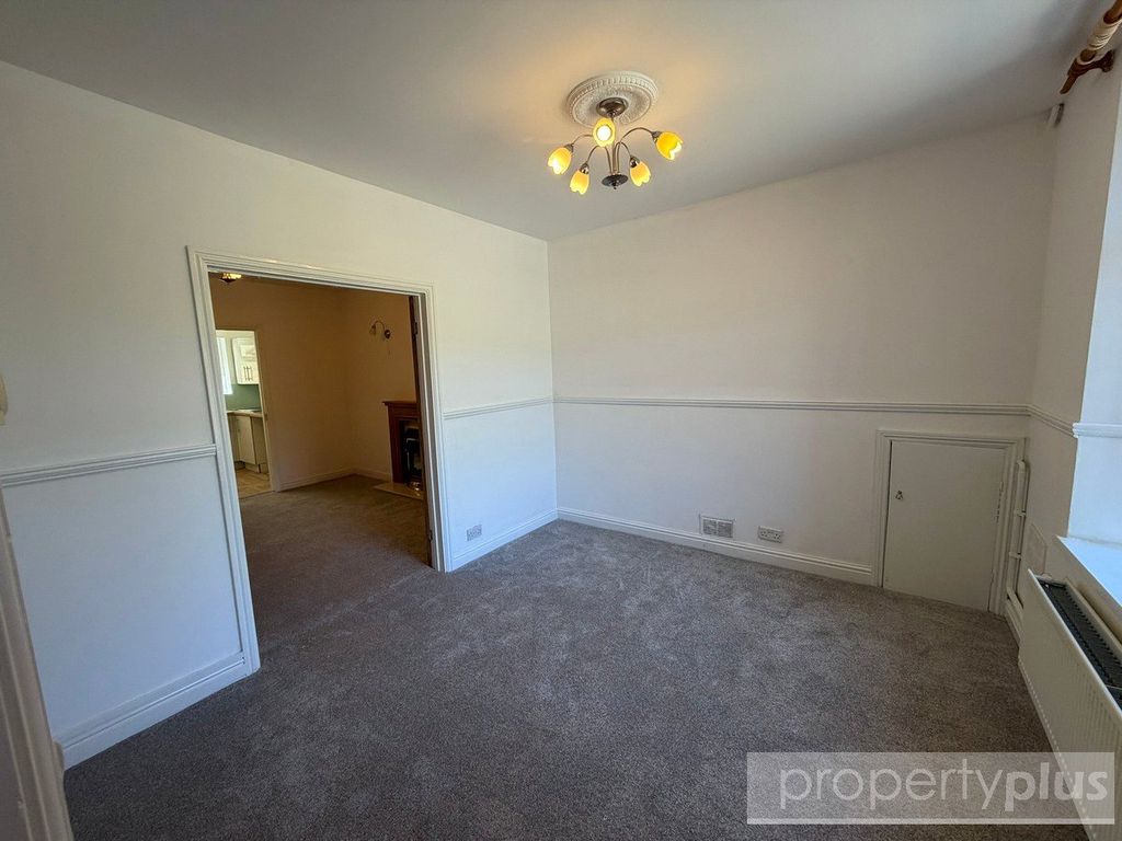 Property photo 2 of 14 Picture No. 13