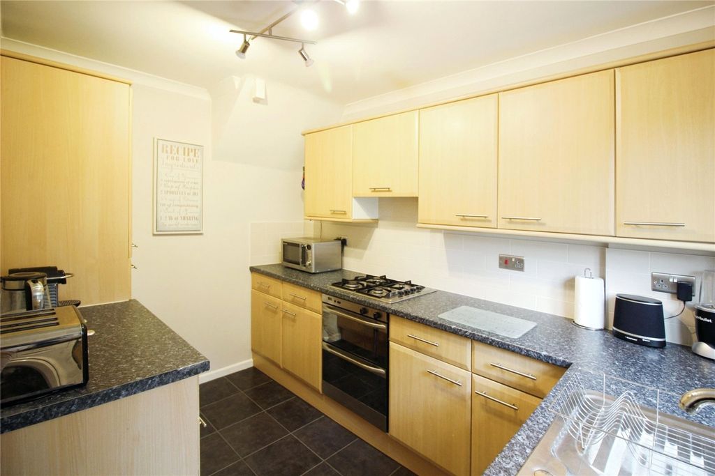 Property photo 2 of 10 Picture No. 14