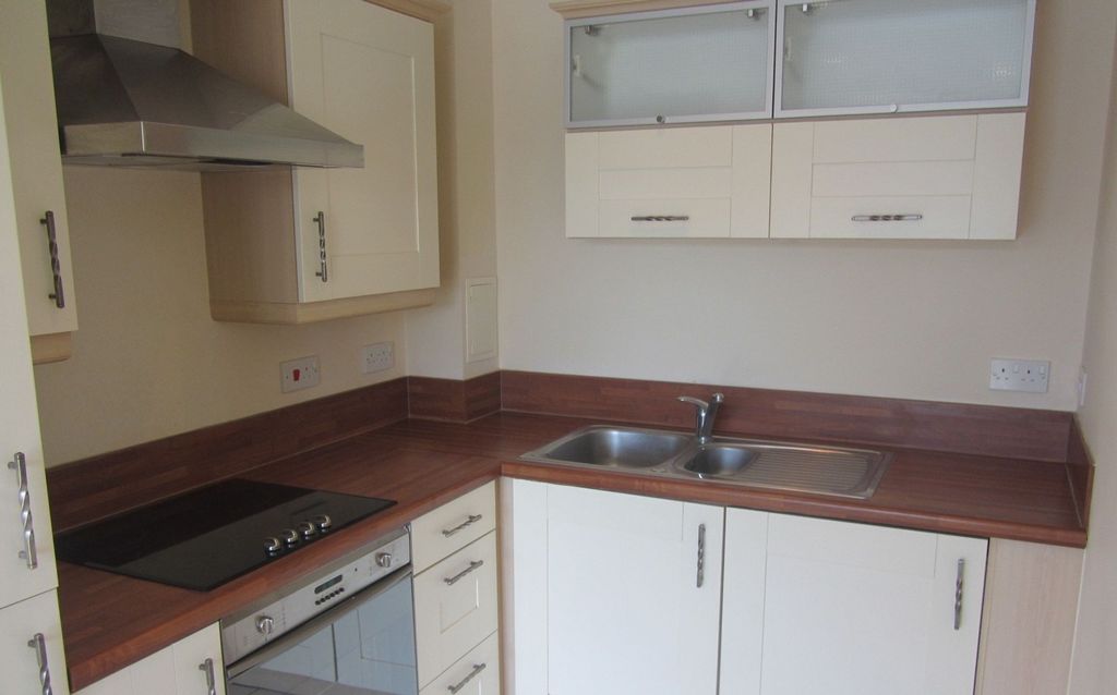 Property photo 3 of 5