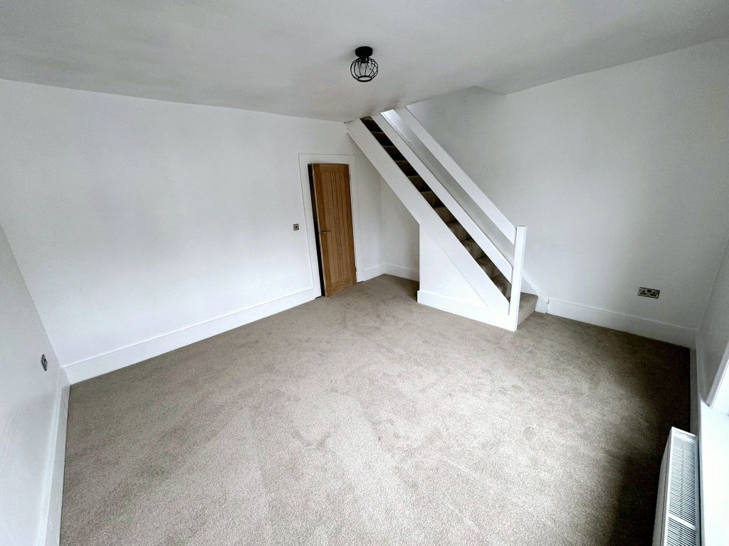 Property photo 3 of 10 Image