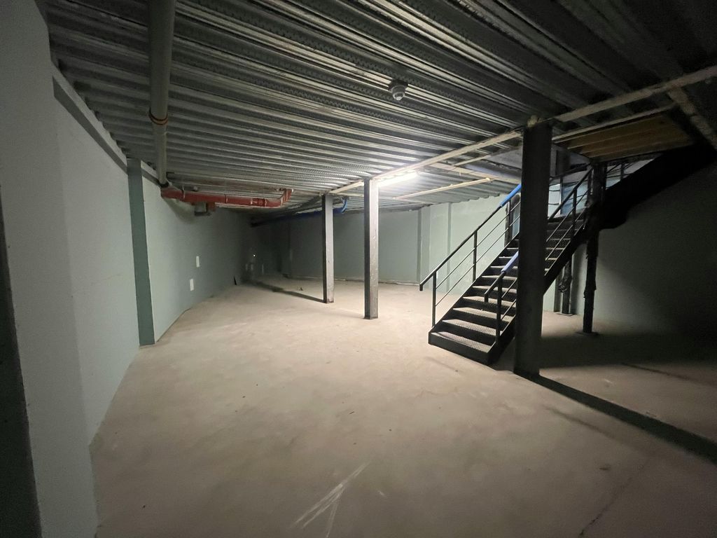 Property photo 3 of 7 Img_4683.Jpeg