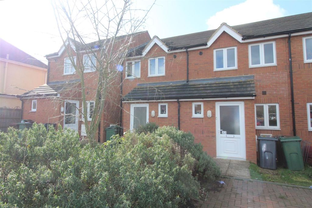 Property photo 1 of 6 Cromer Road Fs.Jpg