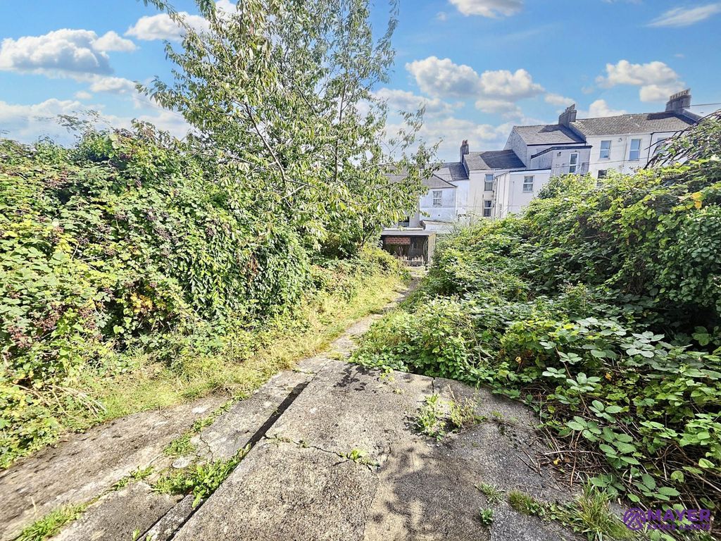 Property photo 2 of 4
