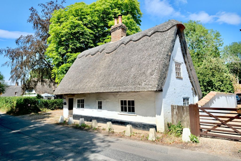 Property photo 1 of 12