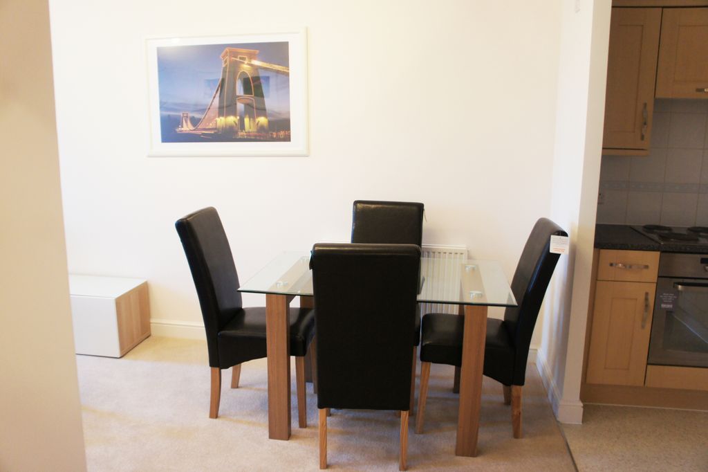 Property photo 3 of 11 Gallery