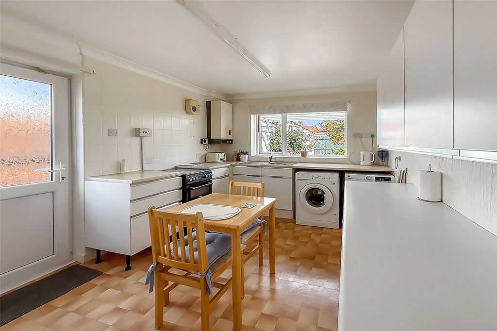 Property photo 3 of 18 Picture No. 27