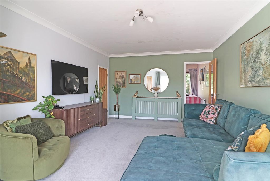 Property photo 3 of 22