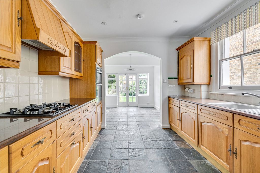 Property photo 2 of 13 Picture No. 07