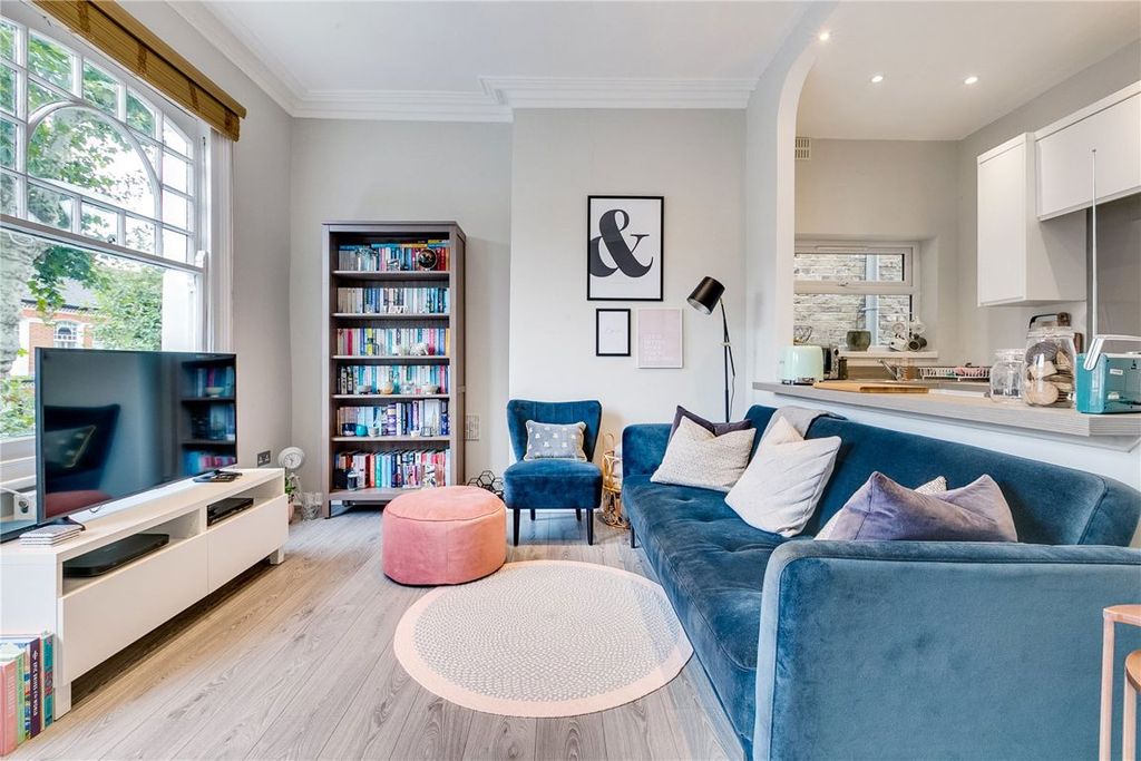 Property photo 2 of 5