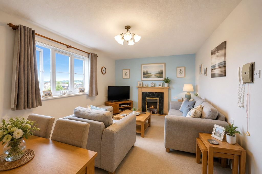 Property photo 2 of 13 Picture No. 28