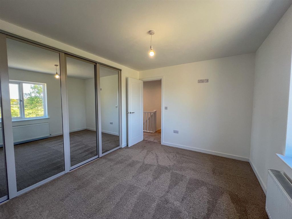 Additional image 11 of 3 bed semi-detached house to rentHouse 22, Oatlands Road, Andreas IM1