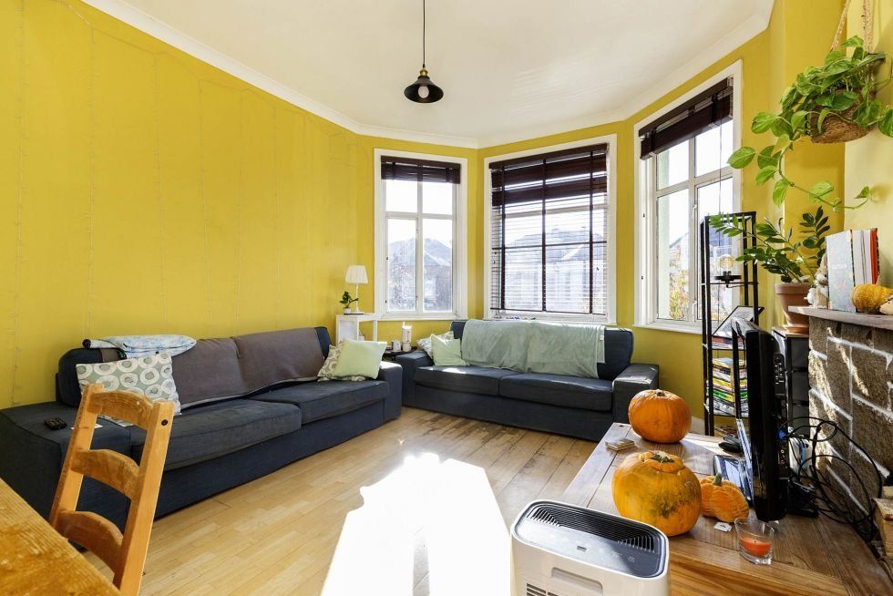 Property photo 3 of 11