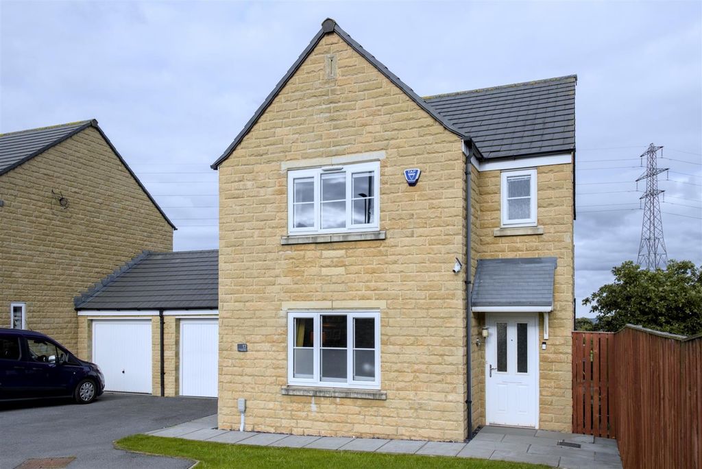 Property photo 1 of 44
