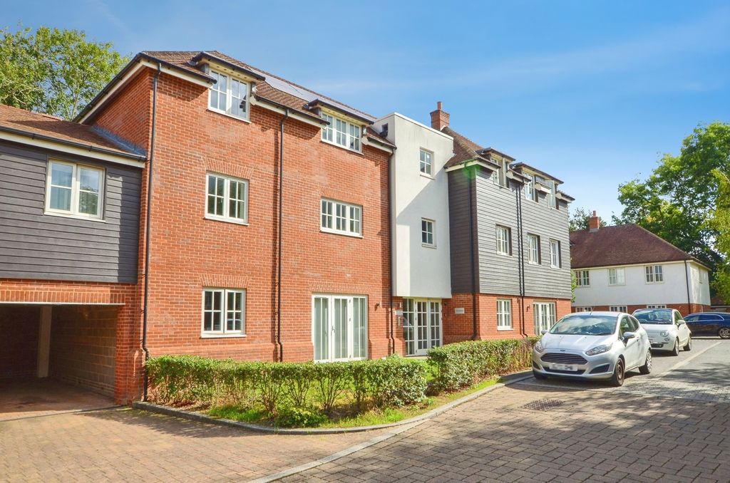 Property photo 1 of 23 Pbox-Img.Jpg
