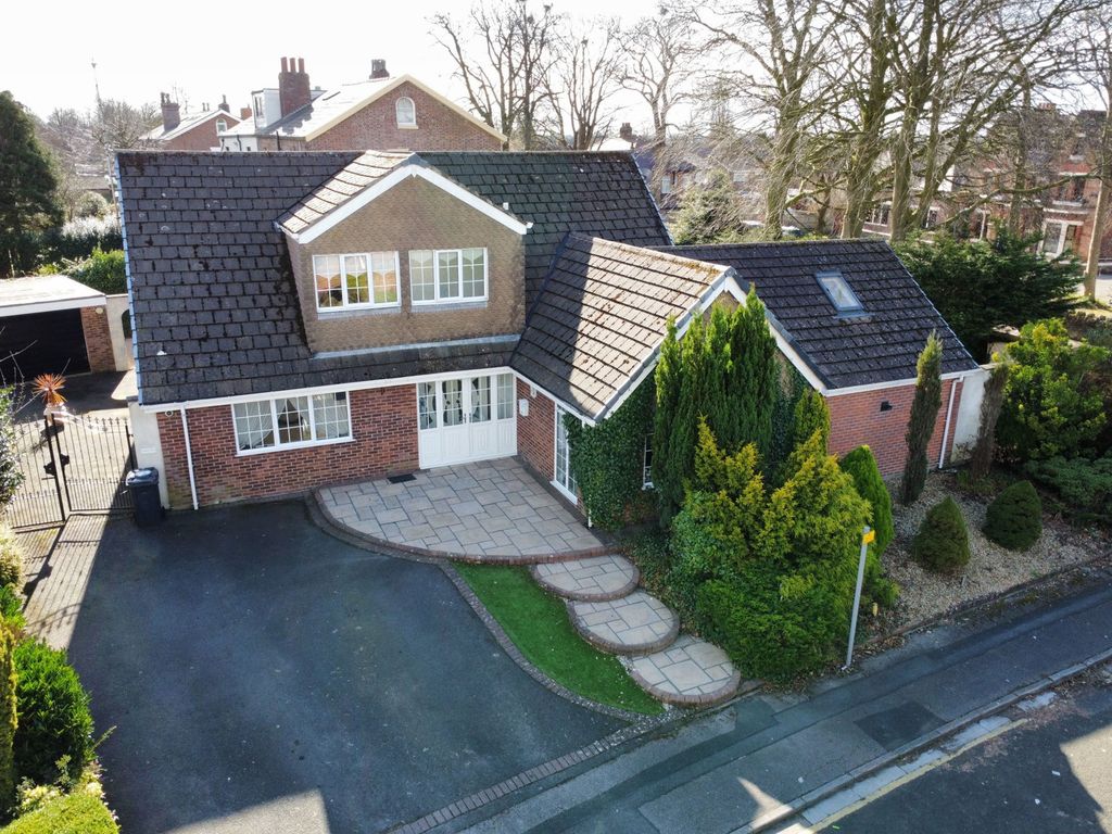 Property photo 1 of 16