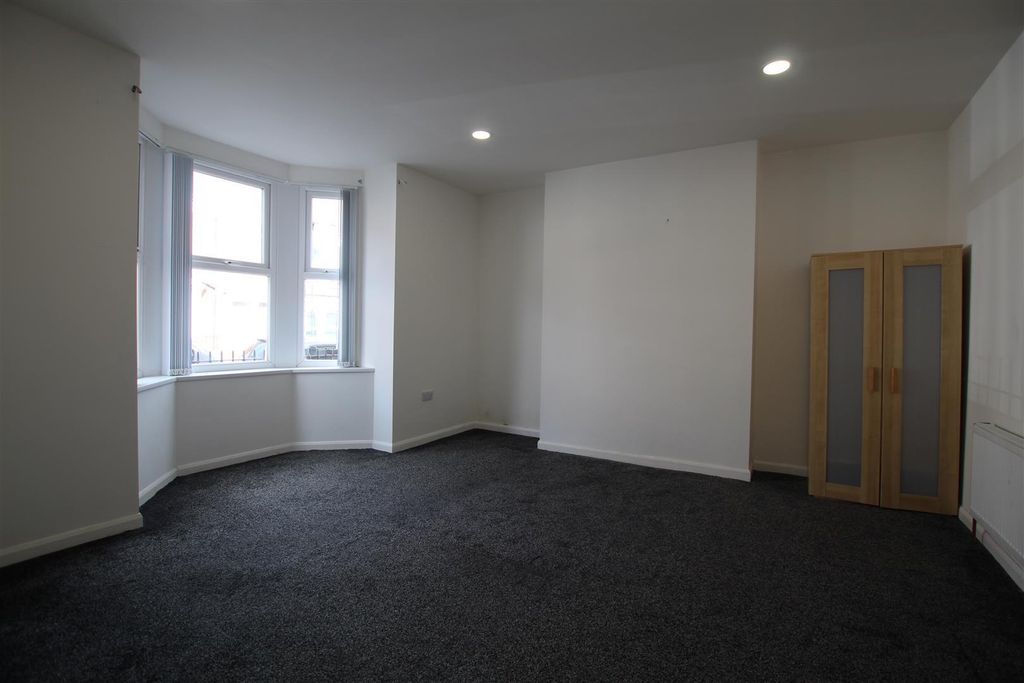 Property photo 3 of 6 Pic 4.Jpg