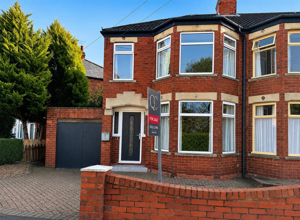 Property photo 1 of 21