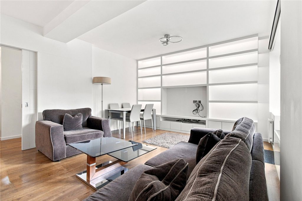 Property photo 1 of 18 Picture No. 05