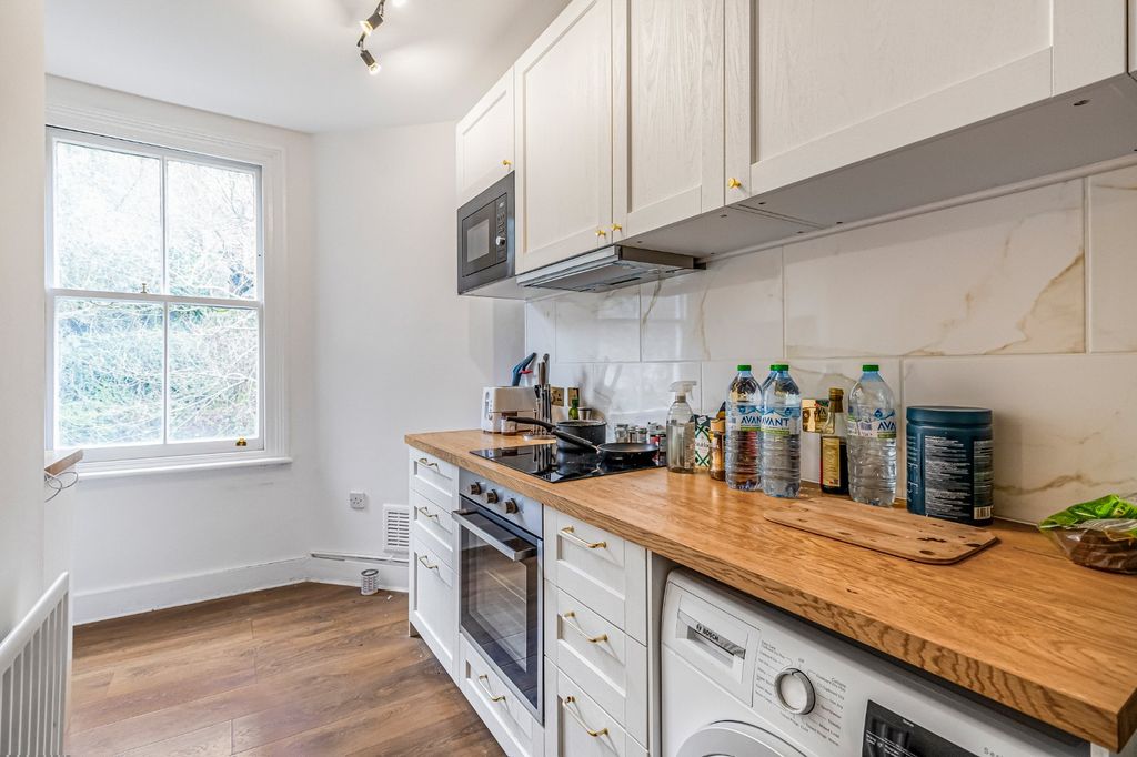 Property photo 2 of 8 Picture No. 04