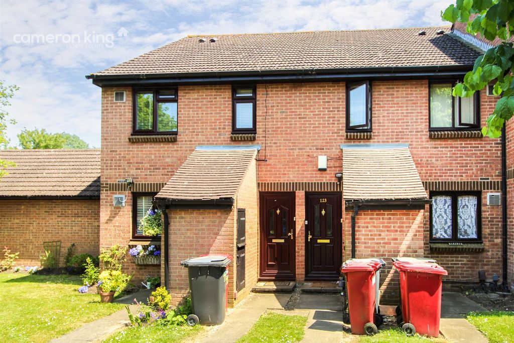 Property photo 1 of 8 Front.Jpg