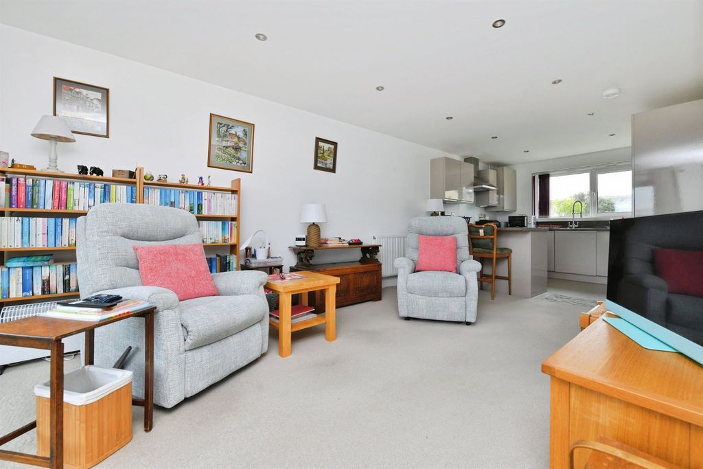 Additional image 4 of 2 bed flat for saleCauseway View, Plymouth PL9