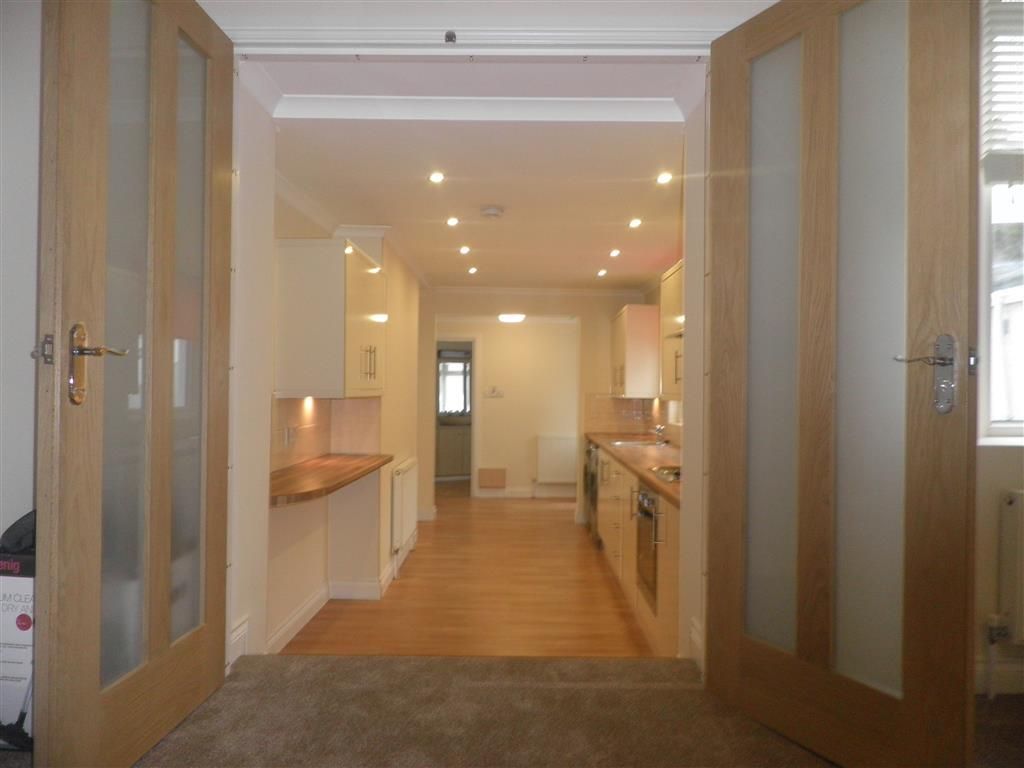 Property photo 1 of 7 Kitchen