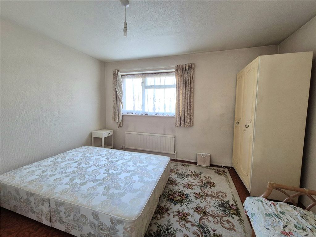 Property photo 3 of 10 Picture No. 12