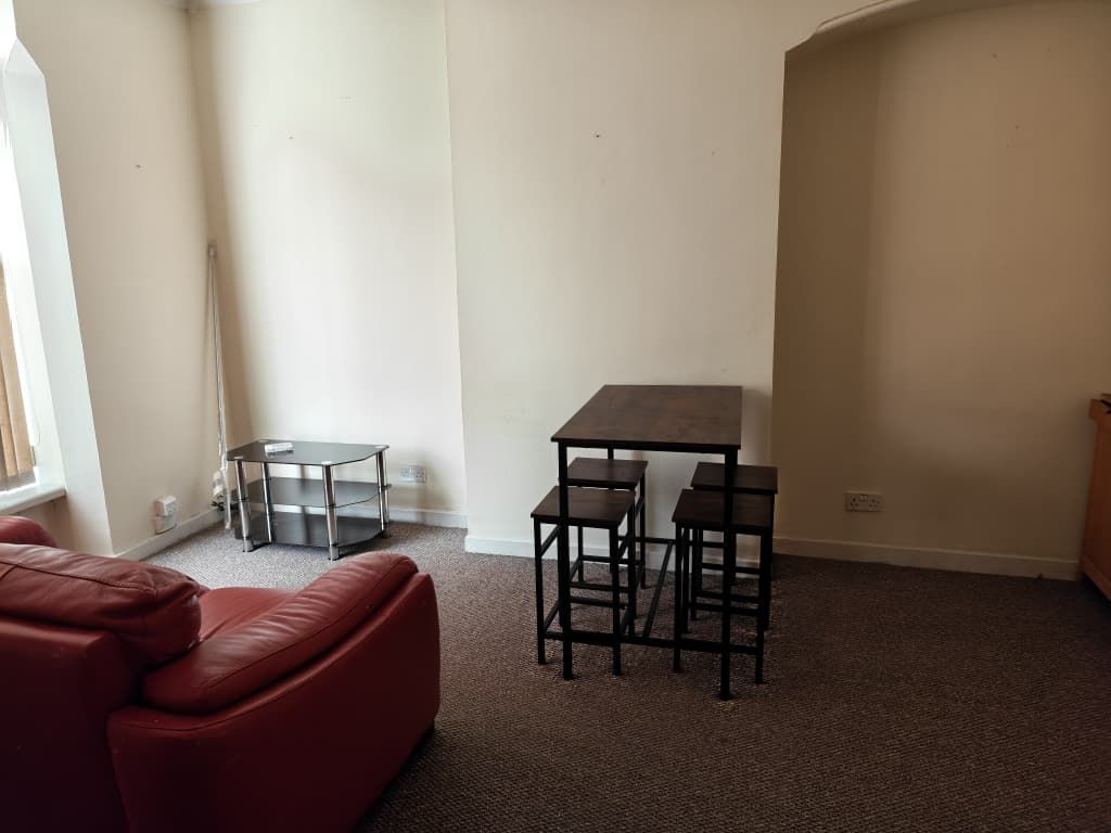 Property photo 2 of 3
