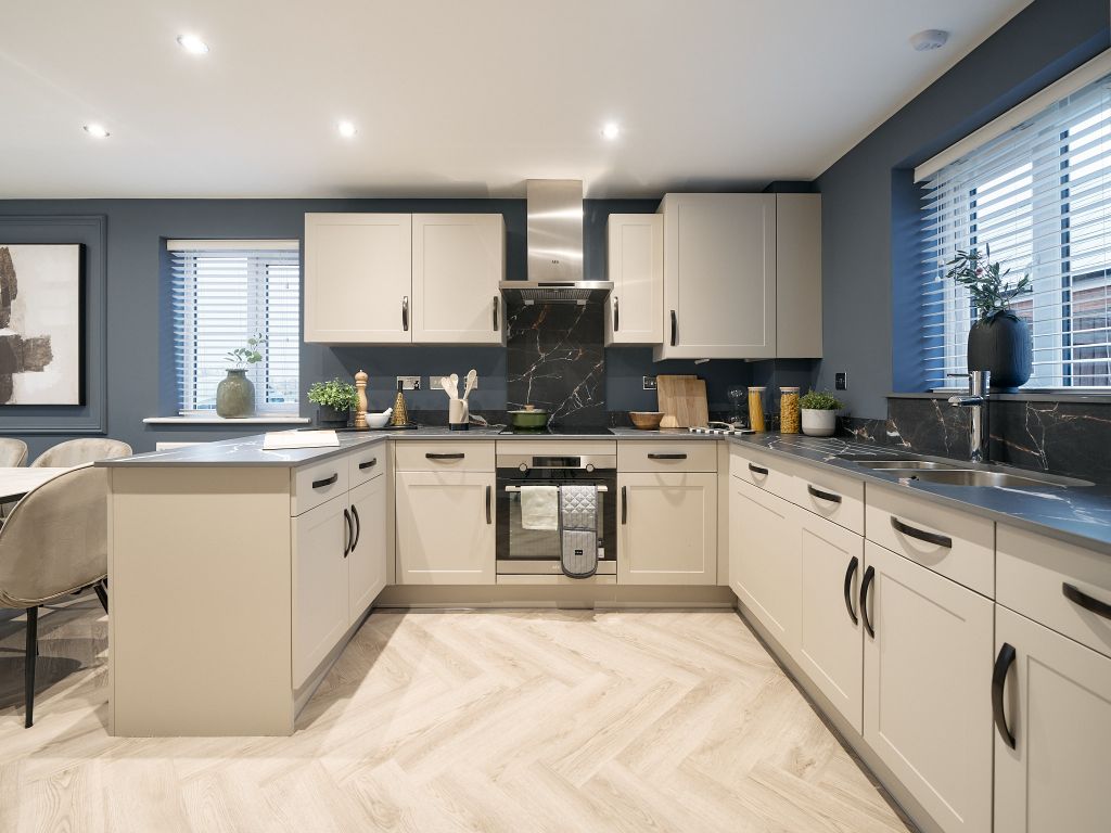 Property photo 1 of 33