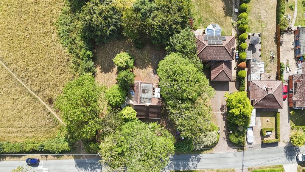 Property photo 2 of 17 4337003