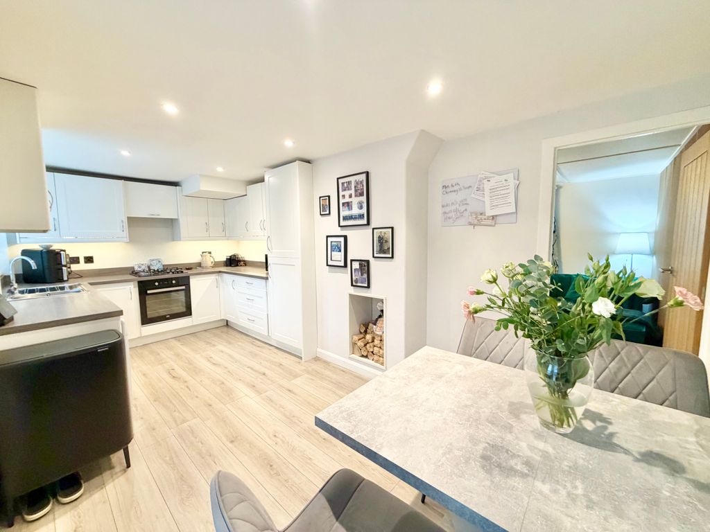 Property photo 2 of 12 Img_4440