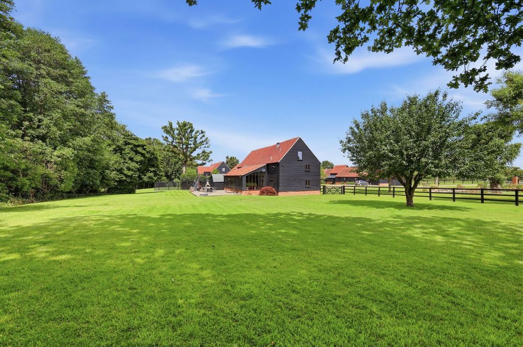 Property photo 1 of 41