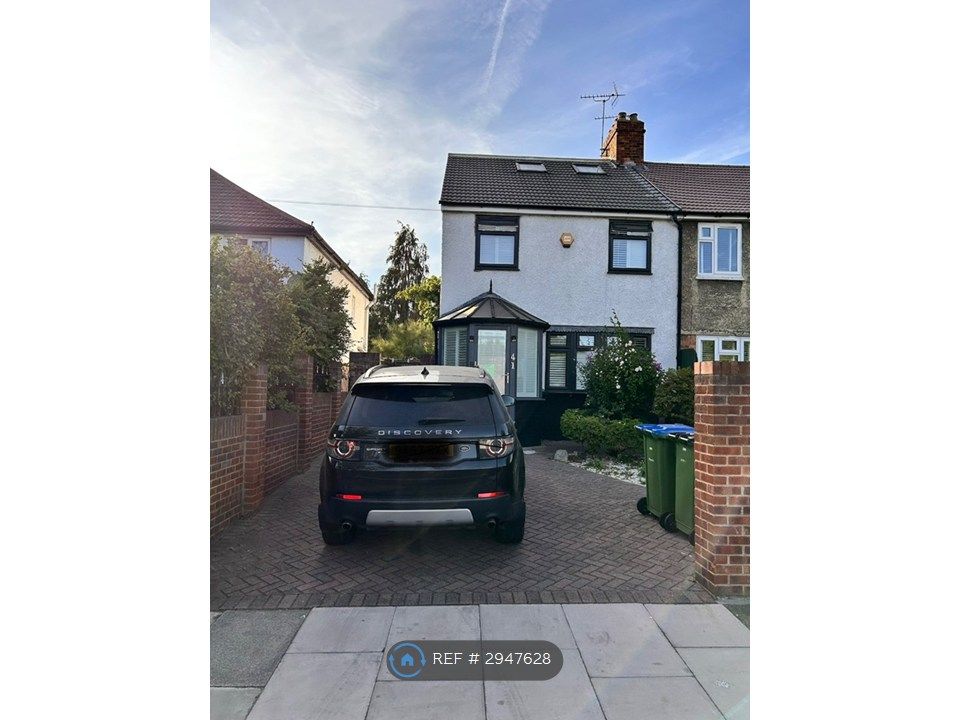 Property photo 1 of 26 House Front