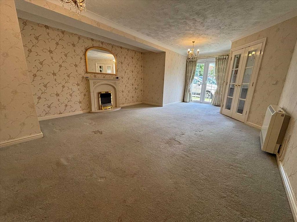 Property photo 3 of 10