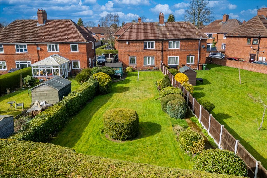 Property photo 2 of 27 Picture No. 01