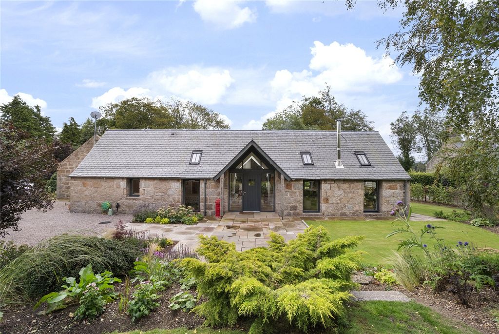 Property photo 2 of 35 Milton Of Logie