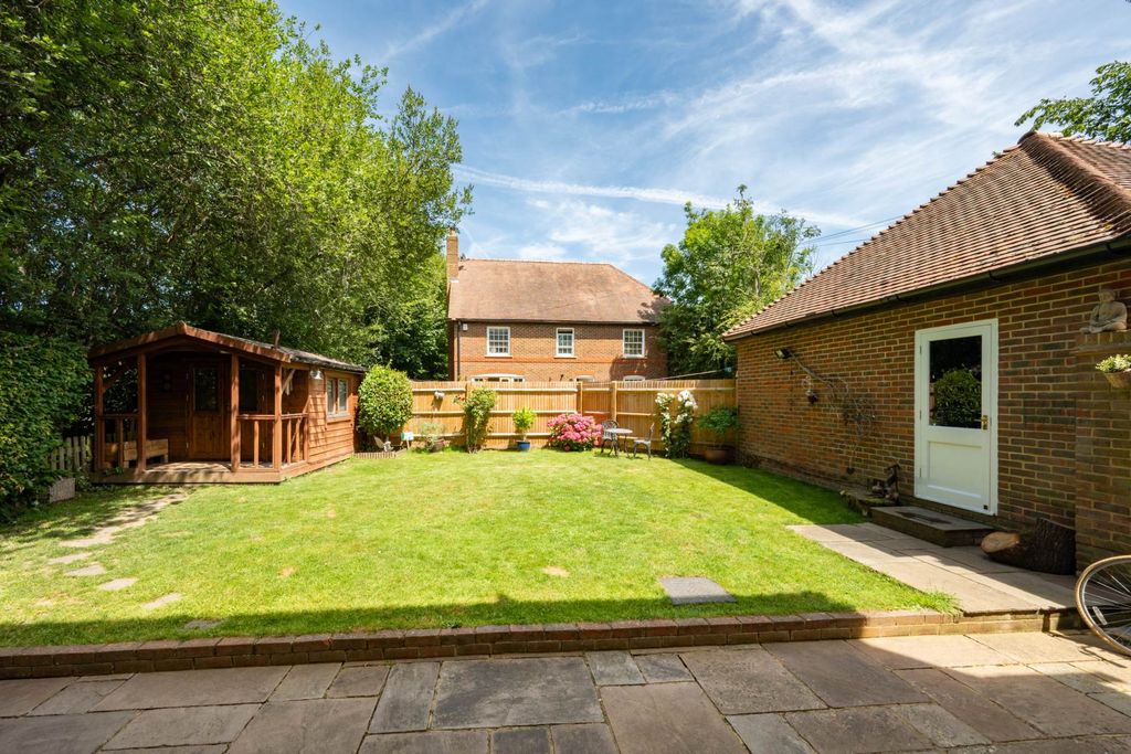 Property photo 3 of 36