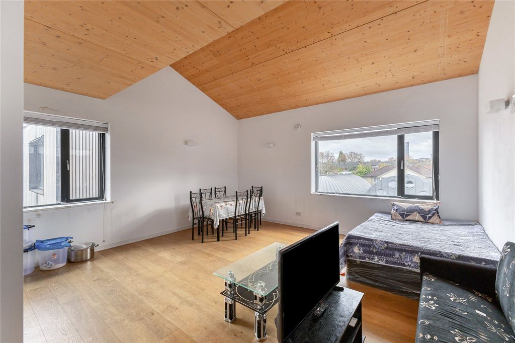 Property photo 3 of 10 Picture No. 03