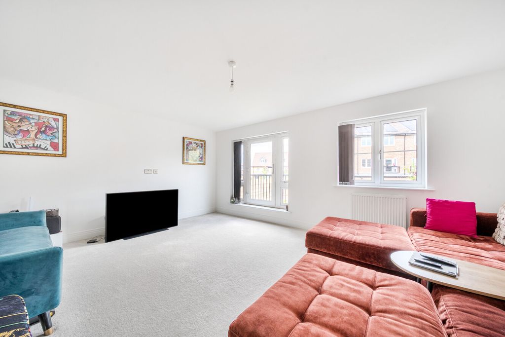 Property photo 3 of 18 1454632-8-6A05c75...