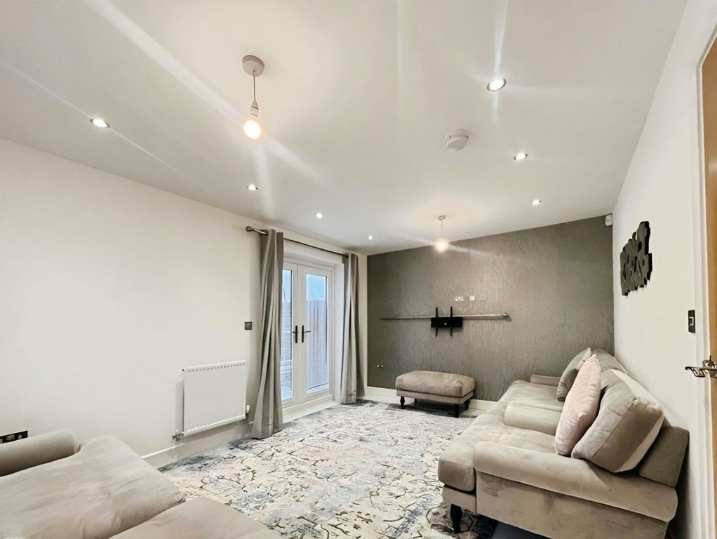 Property photo 3 of 18 Picture No. 03